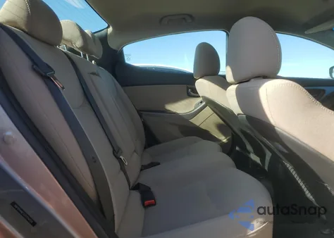 2016 Hyundai Elantra Se z USA, uszkodzony, nr VIN 5NPDH4AE5GH704154